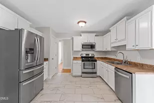 585 Cokesbury Park Ln, Fuquay Varina, NC 27526 - Photo 14