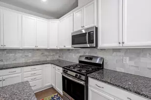 205 Castien Cove Pl, Apex, NC 27539 - Photo 16