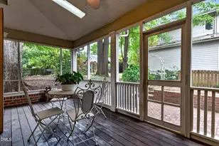 306 Hillcrest Rd, Raleigh, NC 27605 - Photo 24