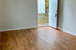 1425 Cherrycrest Dr, Durham, NC 27704 - Photo 2