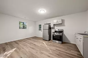 613 Locust Rd, Hillsborough, NC 27278 - Photo 8