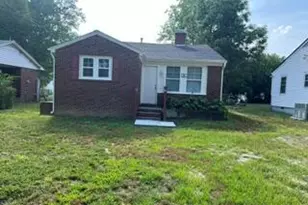 132 S Elizabeth St, Henderson, NC 27536 - Photo 1