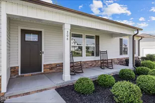 206 Tuscany Cir, Princeton, NC 27569 - Photo 4