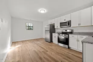 614 Locust Rd, Hillsborough, NC 27278 - Photo 8