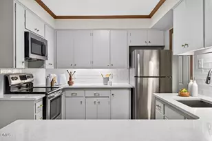 119 Montgomery St, Raleigh, NC 27607 - Photo 12