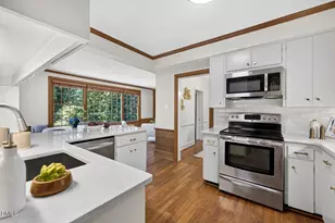 119 Montgomery St, Raleigh, NC 27607 - Photo 10