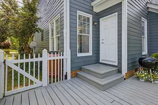 913 Edgewater Cir, Chapel Hill, NC 27516 - Photo 30