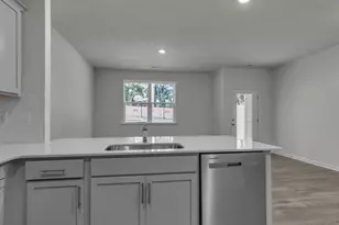 5239 Red Crimson Dr, Fuquay-Varina, NC 27592 - Photo 6