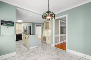 109 E Wind Ln, Cary, NC 27518 - Photo 12