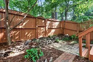 3940 Lake Ferry Dr, Raleigh, NC 27606 - Photo 14