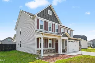 1665 Man-O-War Dr, Hope Mills, NC 28348 - Photo 2