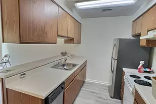 3081 Huntleigh Dr, Raleigh, NC 27604 - Photo 4