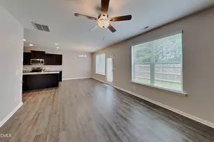104 Yadkin St, Clayton, NC 27520 - Photo 2
