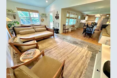 107 E Poplar Avenue, Carrboro, NC 27510 - Photo 28
