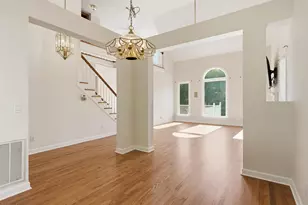 111 Windrock Ln, Cary, NC 27518 - Photo 6