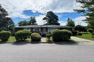 612 W Noble St, Selma, NC 27576 - Photo 1