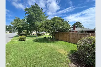 612 W Noble Street, Selma, NC 27576 - Photo 10