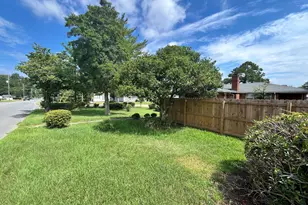 612 W Noble St, Selma, NC 27576 - Photo 10
