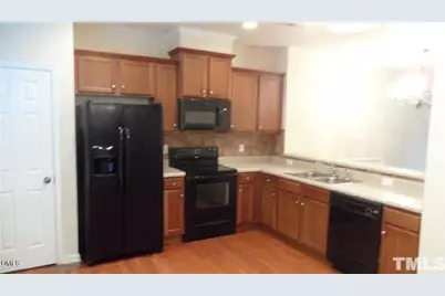 132 Linden Park Lane, Cary, NC 27519 - Photo 2