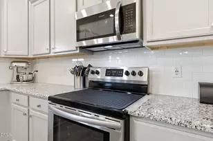 113 Hanover Ct, Clayton, NC 27527 - Photo 8