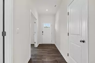 122 Lone Star Dr, Lillington, NC 27546 - Photo 2