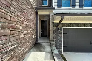 735 Lampwick Ln, Cary, NC 27513 - Photo 4