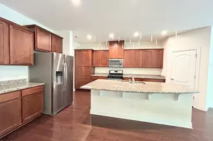 735 Lampwick Ln, Cary, NC 27513 - Photo 8