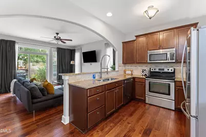 3820 Amelia Park Drive, Raleigh, NC 27606 - Photo 8