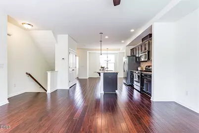 3917 Brokenshire Street, Cary, NC 27519 - Photo 2