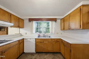 5209 Cabin Pl, Raleigh, NC 27609 - Photo 6