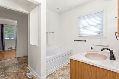 1000 Hanford Road, Graham, NC 27253 - Photo 24