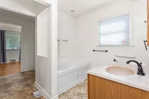 1000 Hanford Rd, Graham, NC 27253 - Photo 24