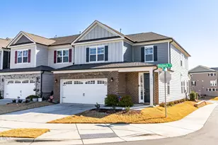 931 Haybeck Ln, Apex, NC 27523 - Photo 2