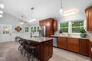 105 Lexington Rd, Chapel Hill, NC 27516 - Photo 1