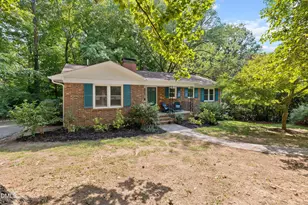 105 Lexington Rd, Chapel Hill, NC 27516 - Photo 2