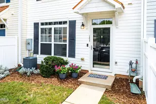 2200 Valley Edge Dr, Raleigh, NC 27614 - Photo 4