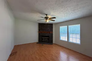 8000 Peach Blossom Ln, Apex, NC 27539 - Photo 2
