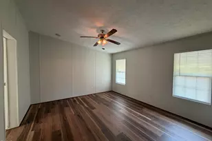 8000 Peach Blossom Ln, Apex, NC 27539 - Photo 6