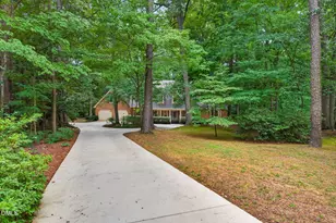 105 Dewberry Ct, Cary, NC 27518 - Photo 6