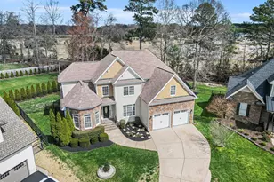 1819 Glacier Ct, Fuquay-Varina, NC 27526 - Photo 2