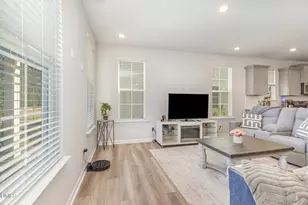 208 White Oak Gdn Wy, Garner, NC 27529 - Photo 10