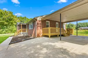 5819 Scarlet Oak Dr, McLeansville, NC 27301 - Photo 4