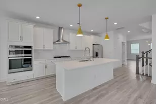 414 Clementine Dr, Cary, NC 27519 - Photo 4