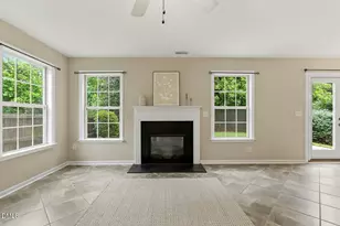 909 Steelhorse Dr, Fuquay-Varina, NC 27526 - Photo 2