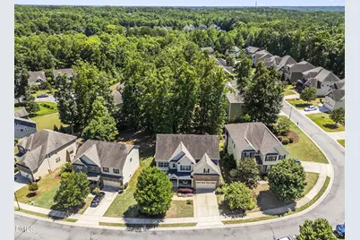 89 Chatsworth Lane, Clayton, NC 27527 - Photo 2