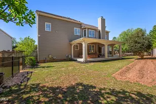 805 Cricketfield Ln, Cary, NC 27518 - Photo 42