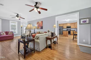 160 Adams Pointe Ct, Angier, NC 27501 - Photo 2