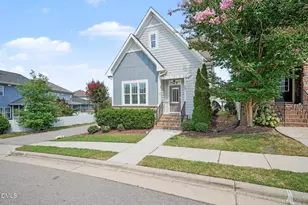 39 Salt Cedar Ln, Chapel Hill, NC 27516 - Photo 4