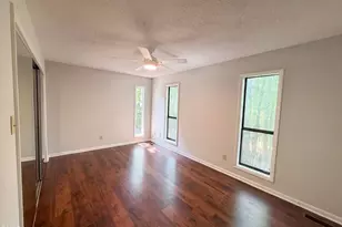 203 Laurie Ln, Cary, NC 27513 - Photo 4