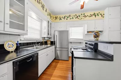 211 Barnette Avenue, Roxboro, NC 27573 - Photo 8